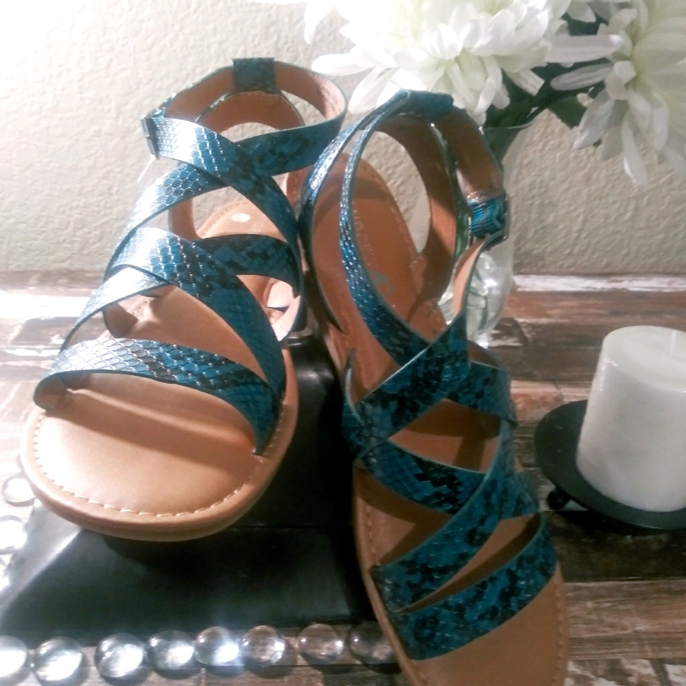 These Beautiful Turquoise Sandals